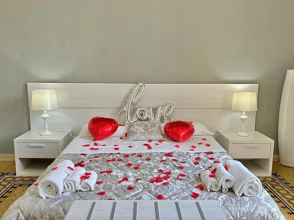 Bed and Breakfast Palazzo Napolitano Palermo 0*,  Italia